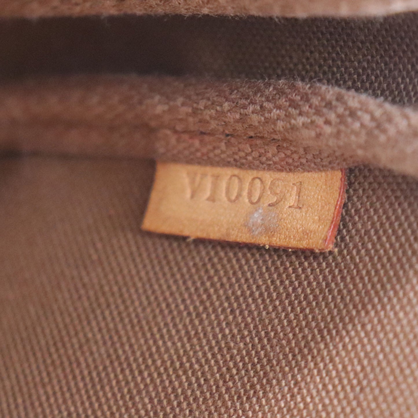 LOUIS VUITTON LV Pochette Accessories Monogram Pouch Handbag M51980 #CP451