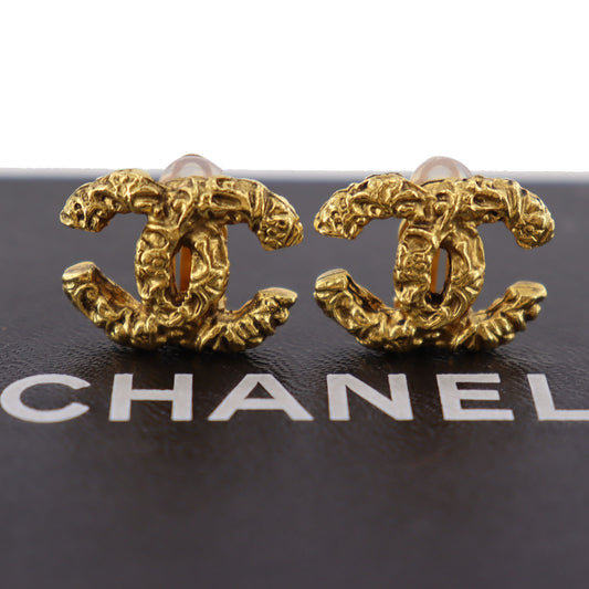 CHANEL CC Logos Earrings Gold Clip-On Vintage 93A #AG768
