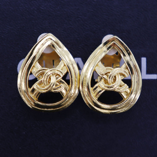CHANEL CC Logos Drop Earrings Gold Clip-On 96P #AG204