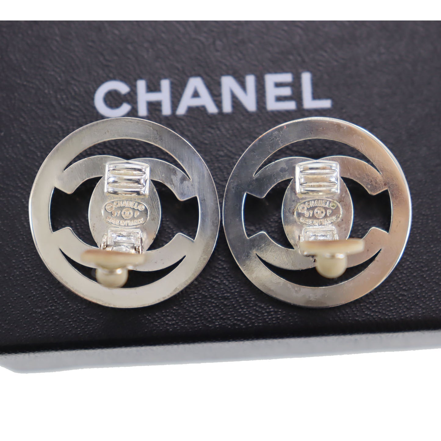 CHANEL CC Logos Circle Earrings Silver Clip-On 97 P #CH389