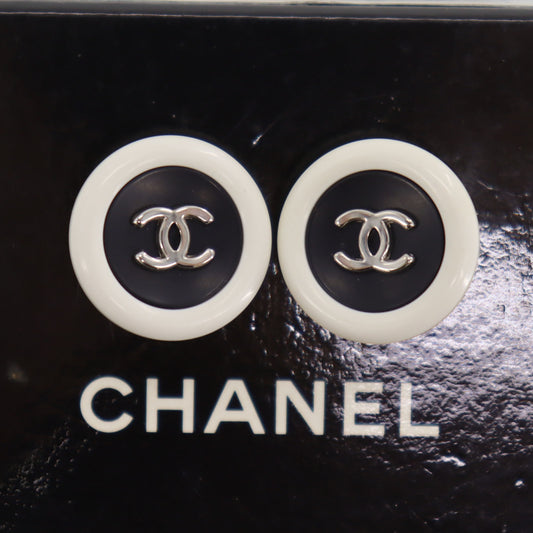 CHANEL CC Logo Circle Earrings White Black Clip-On 96 P #CB706