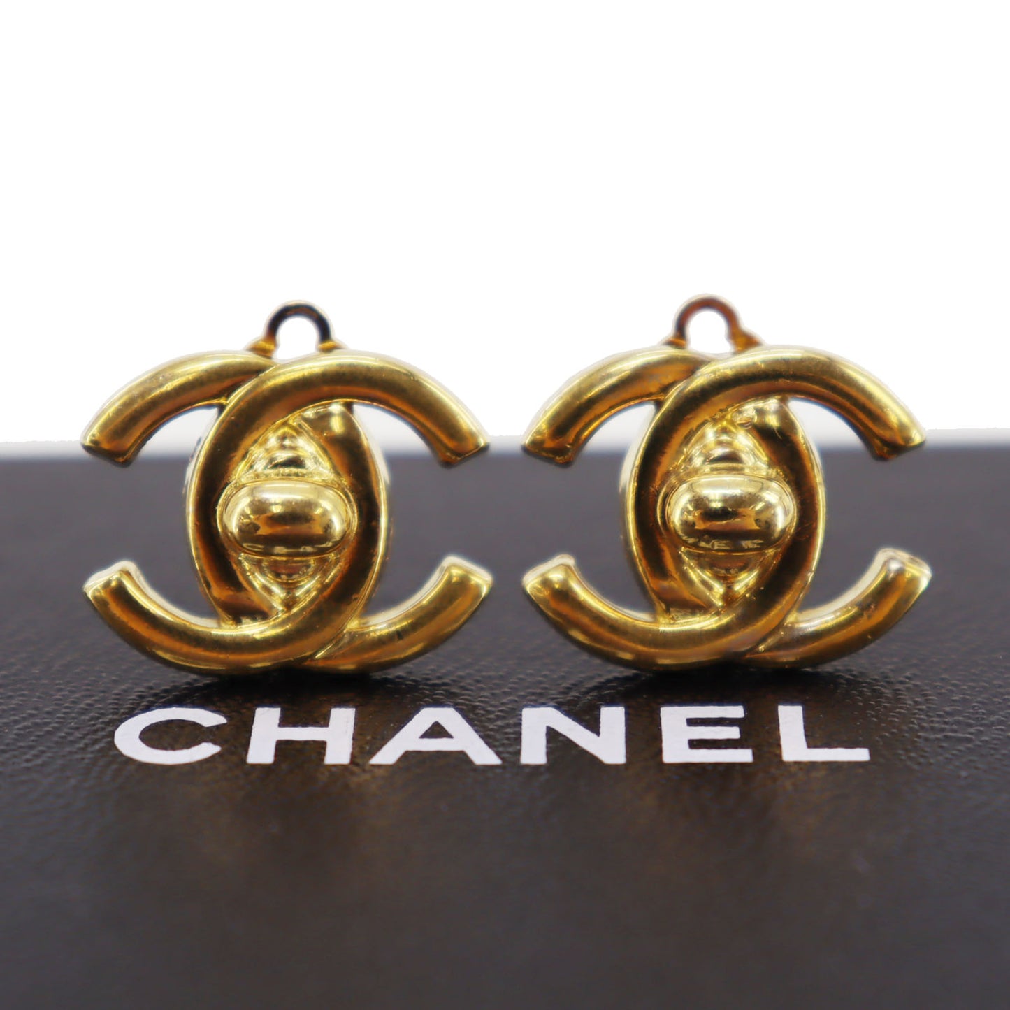 CHANEL CC Turn-lock Earrings Gold Clip-On 96 P #AH690