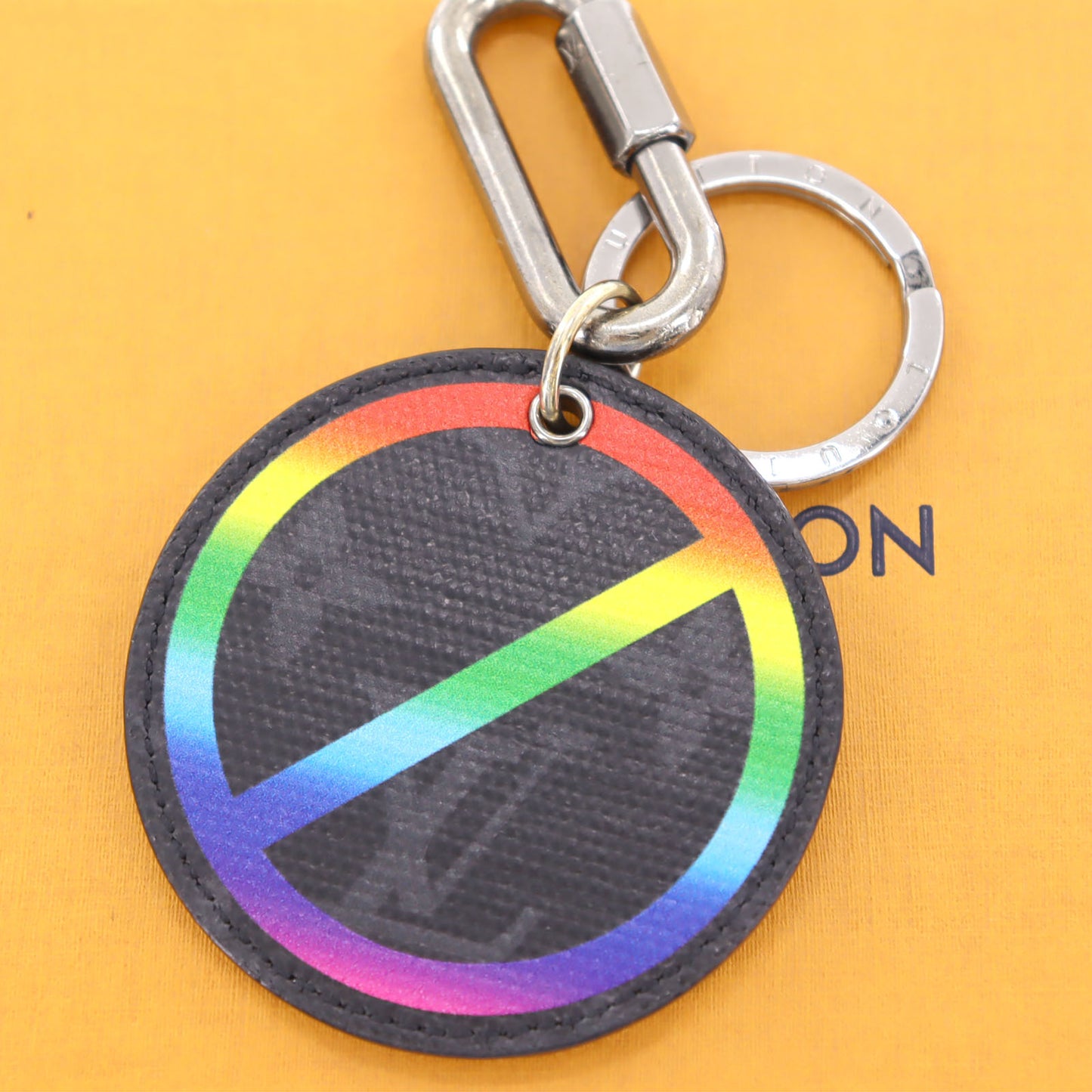 LOUIS VUITTON LV Key Ring Porte Cles-Round-Rainbow Monogram #AG598