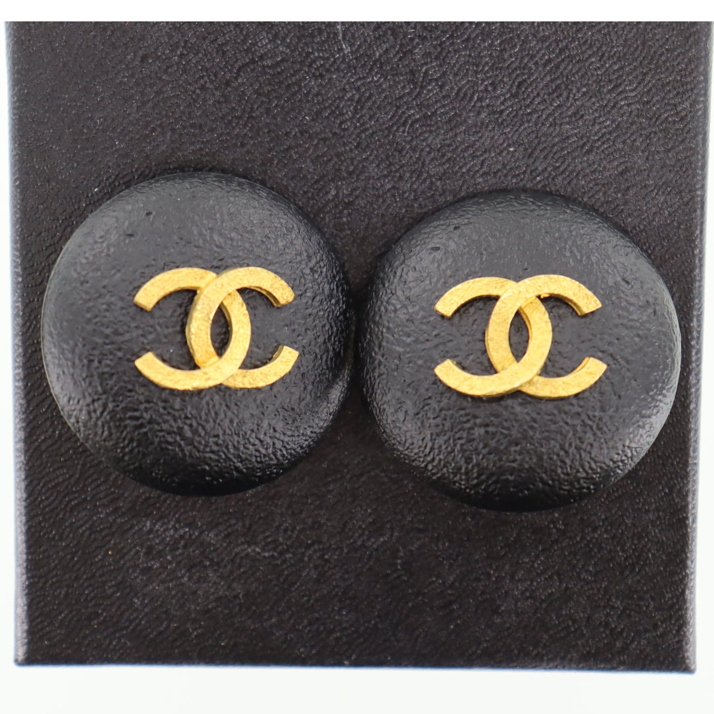 CHANEL Logos Earrings Black Gold Clip-On 93A #BZ804