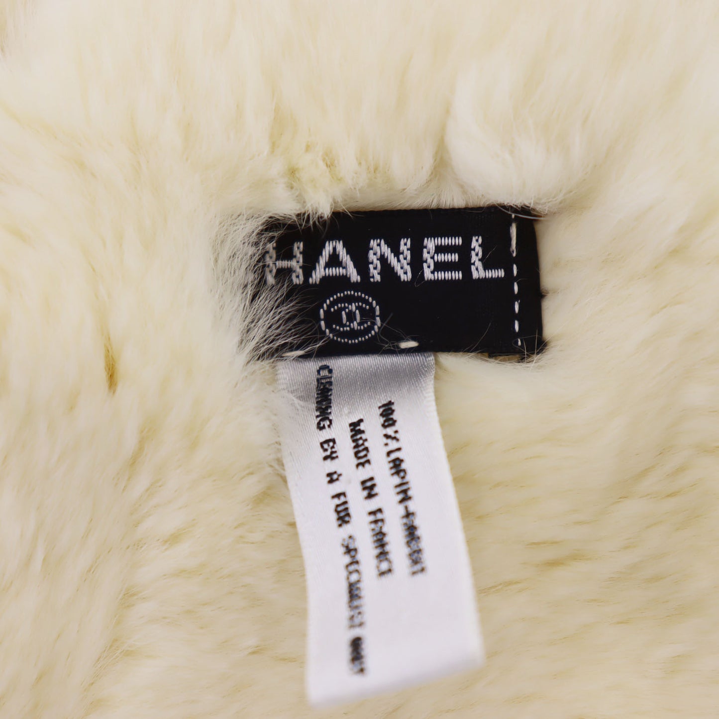 CHANEL CC Logos Fur Scarf Muffler 100% Rabbit White #CO713